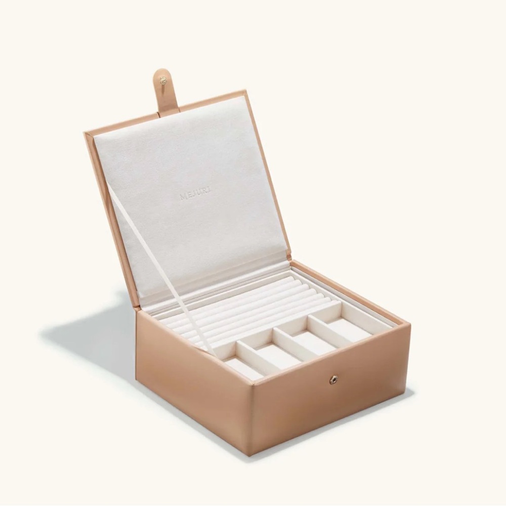 MEJURI Beige Grain Leather Jewelry Box